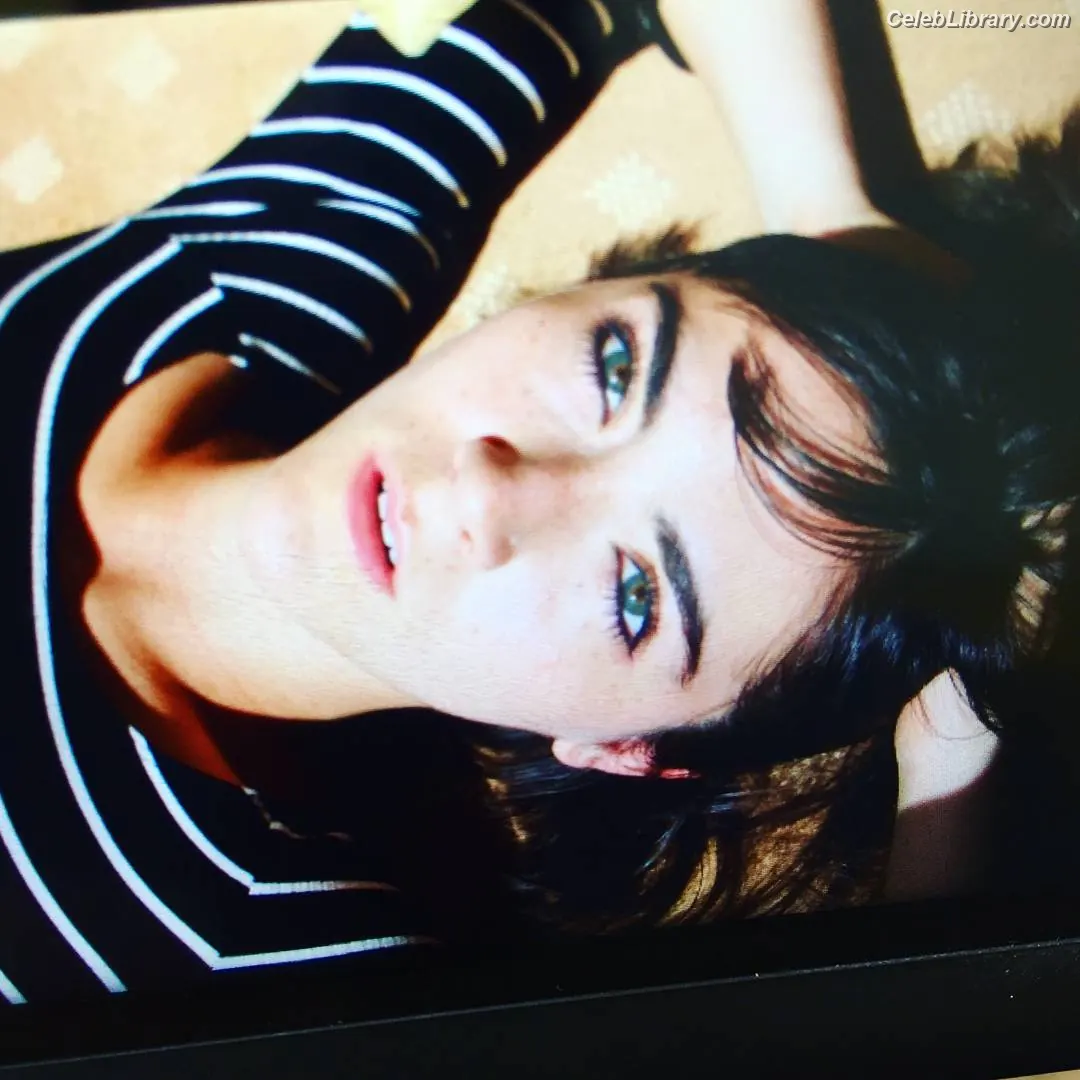 Isabelle Fuhrman photo 12 of 487