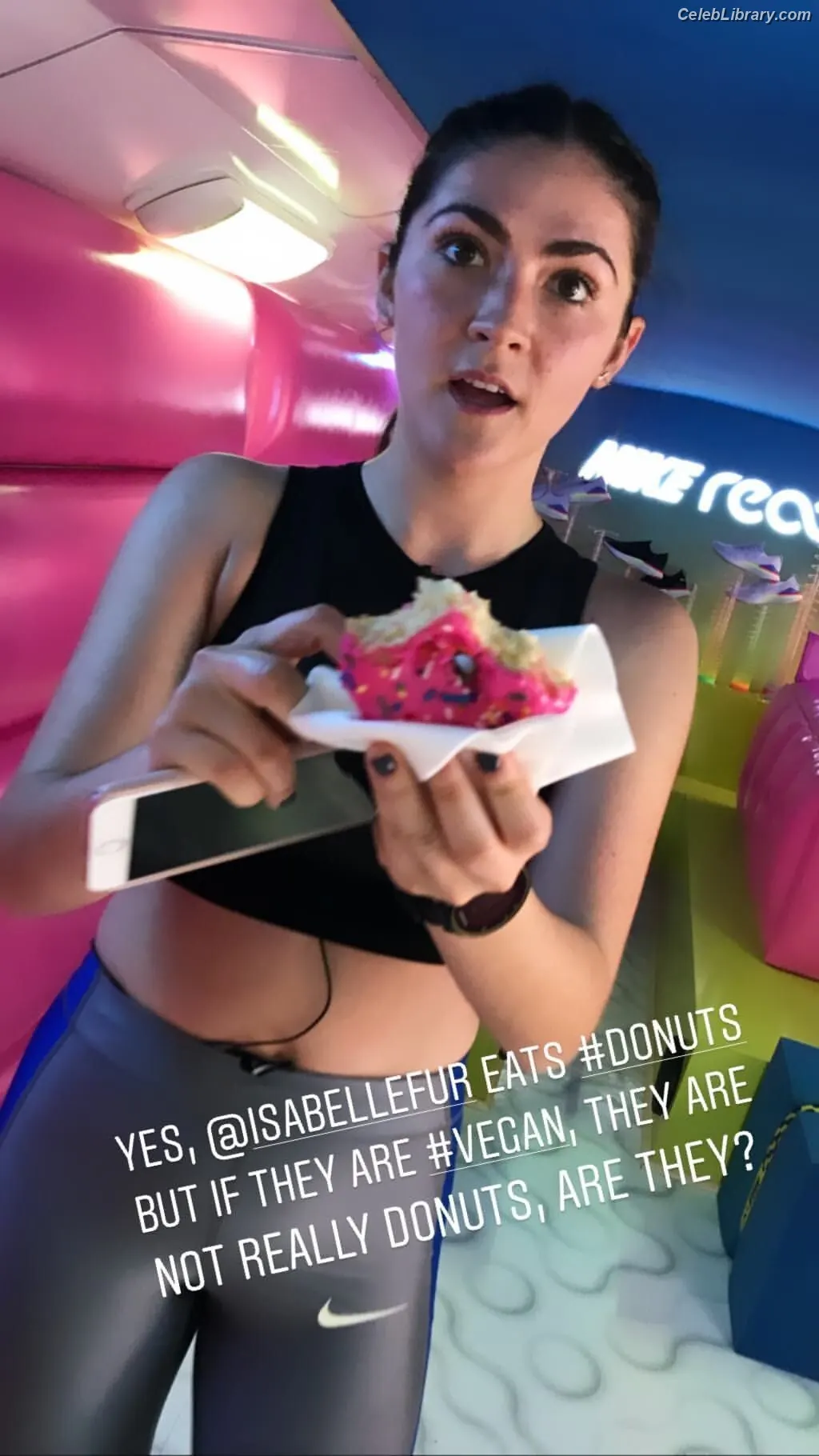 Isabelle Fuhrman photo 22 of 487