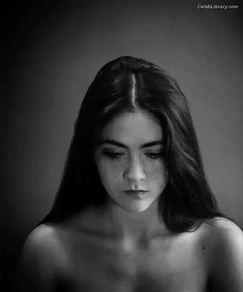 Isabelle Fuhrman photo 2 of 487