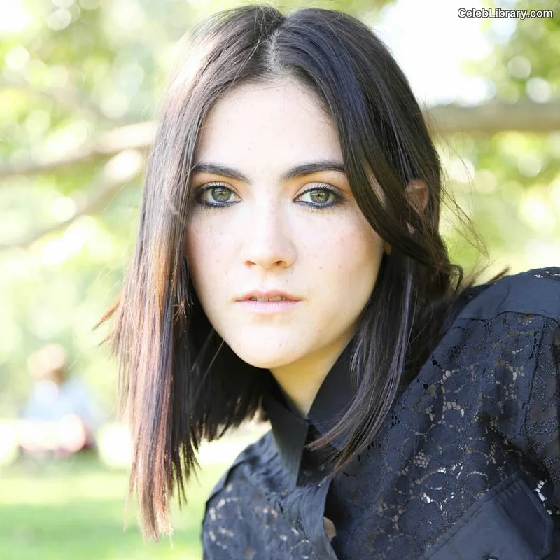 Isabelle Fuhrman photo 10 of 488