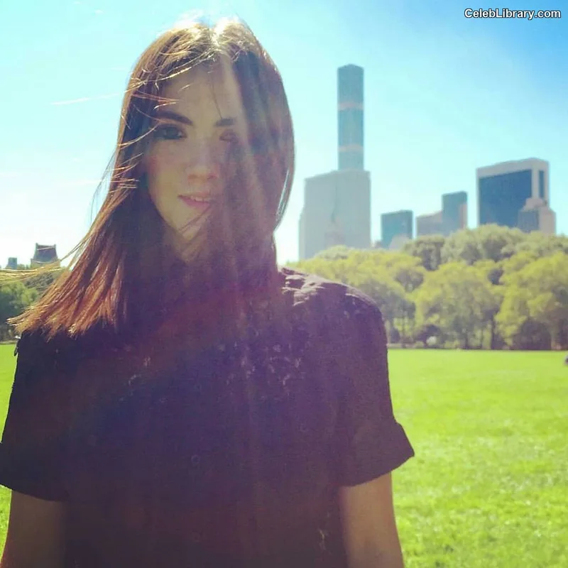 Isabelle Fuhrman photo 15 of 488
