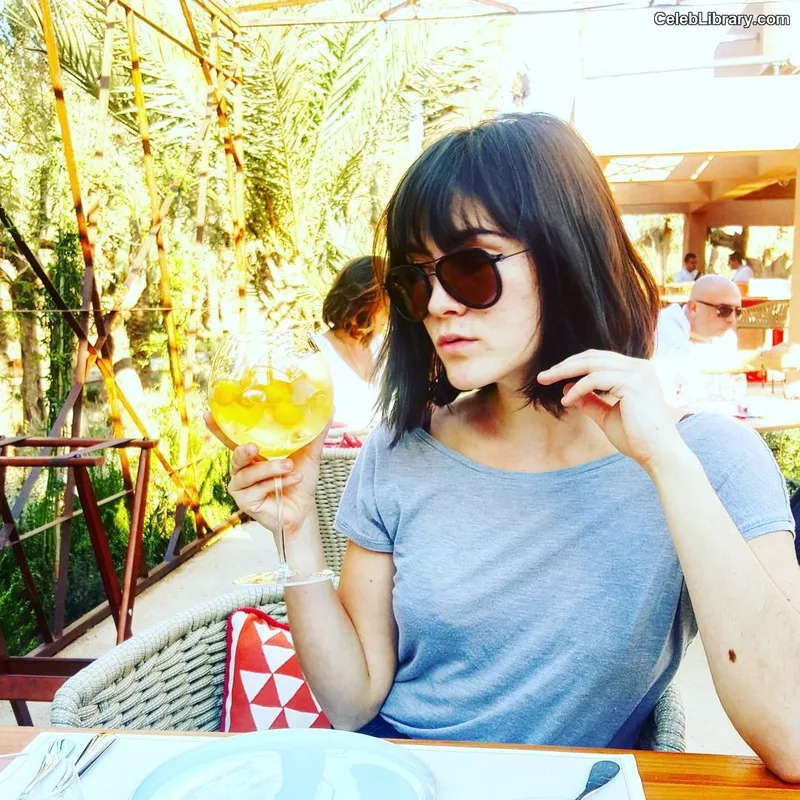 Isabelle Fuhrman photo 19 of 488