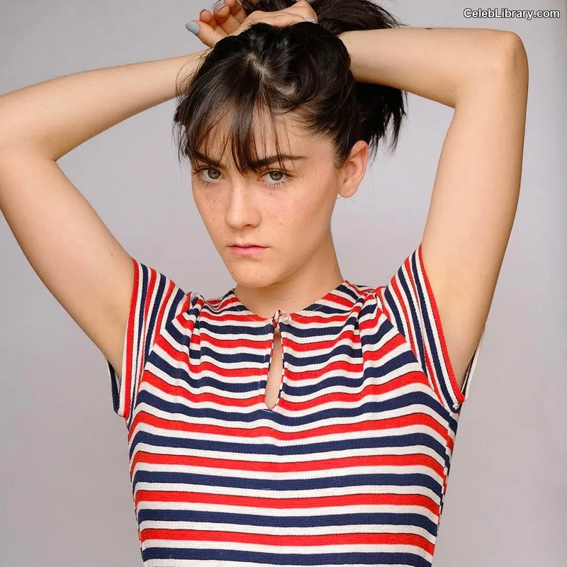 Isabelle Fuhrman photo 15 of 488