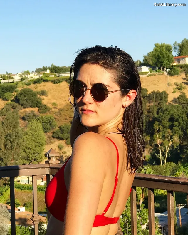 Isabelle Fuhrman photo 22 of 488