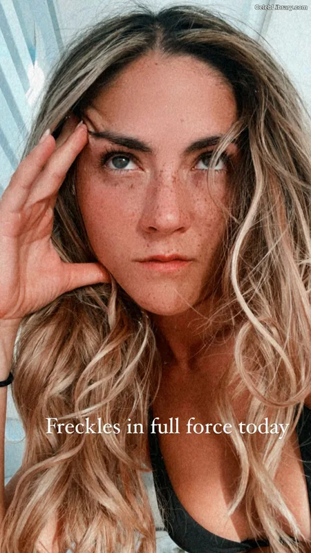 Isabelle Fuhrman photo 11 of 488