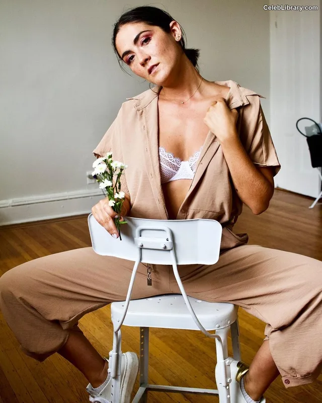 Isabelle Fuhrman photo 15 of 488