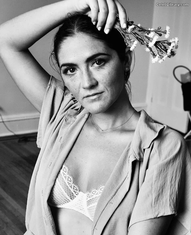 Isabelle Fuhrman photo 17 of 488
