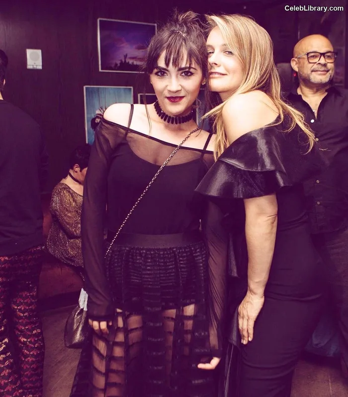 Isabelle Fuhrman photo 3 of 488