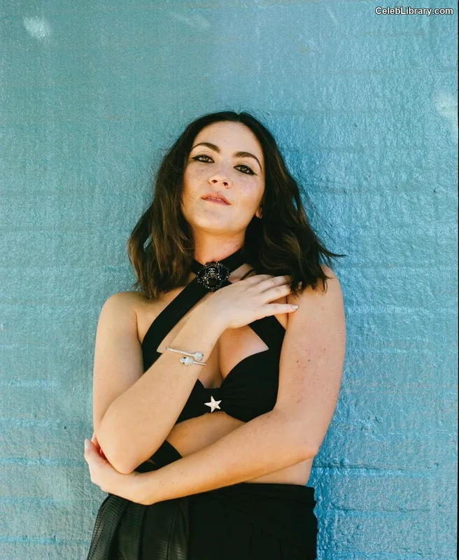 Isabelle Fuhrman photo 4 of 488