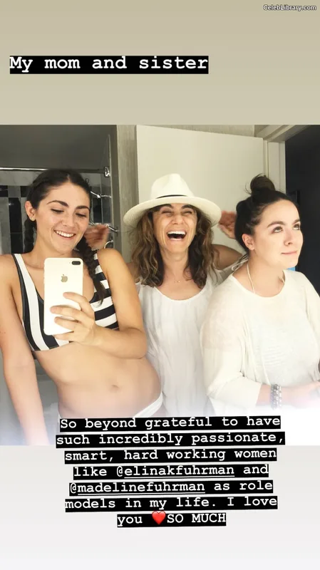 Isabelle Fuhrman photo 2 of 488