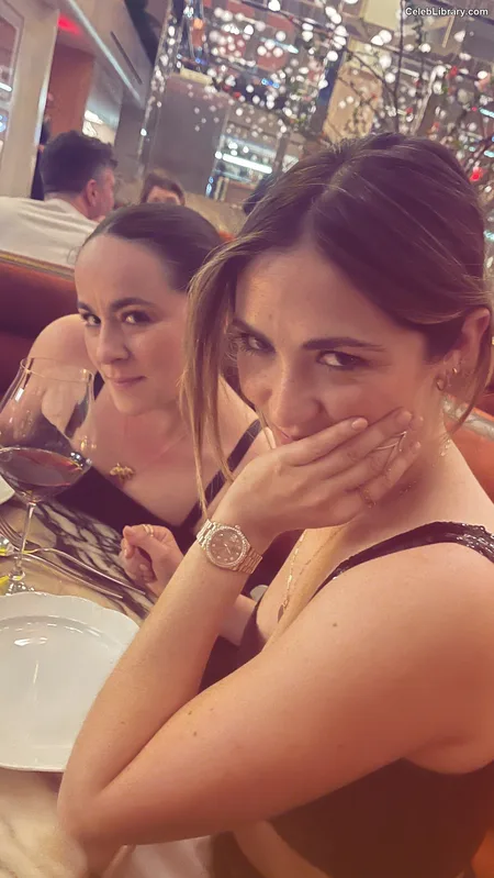 Isabelle Fuhrman photo 11 of 488