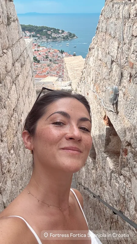 Isabelle Fuhrman photo 1 of 488