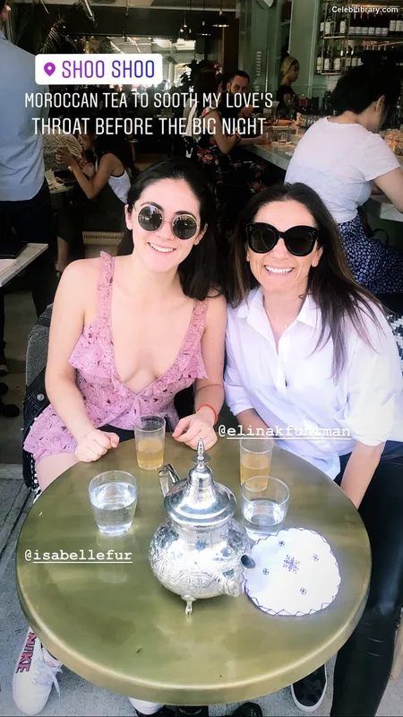 Isabelle Fuhrman photo 7 of 488