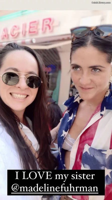 Isabelle Fuhrman photo 15 of 488