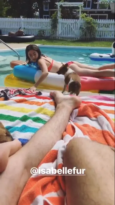 Isabelle Fuhrman photo 10 of 488