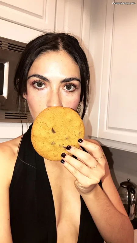 Isabelle Fuhrman photo 11 of 488