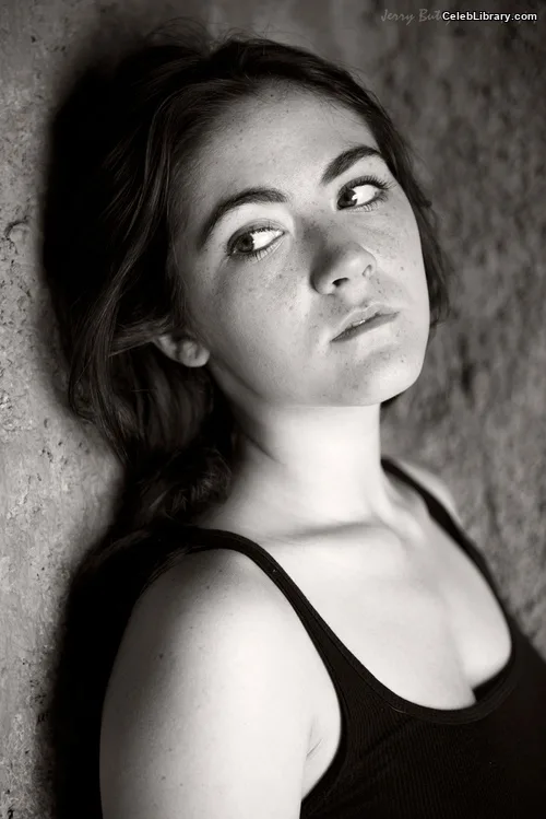 Isabelle Fuhrman photo 15 of 488