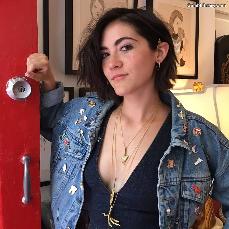 Isabelle Fuhrman photo 18 of 488