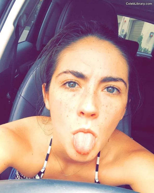 Isabelle Fuhrman photo 19 of 488