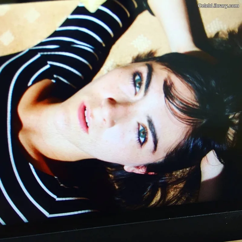 Isabelle Fuhrman photo 1 of 488