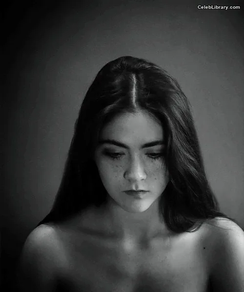 Isabelle Fuhrman photo 7 of 488