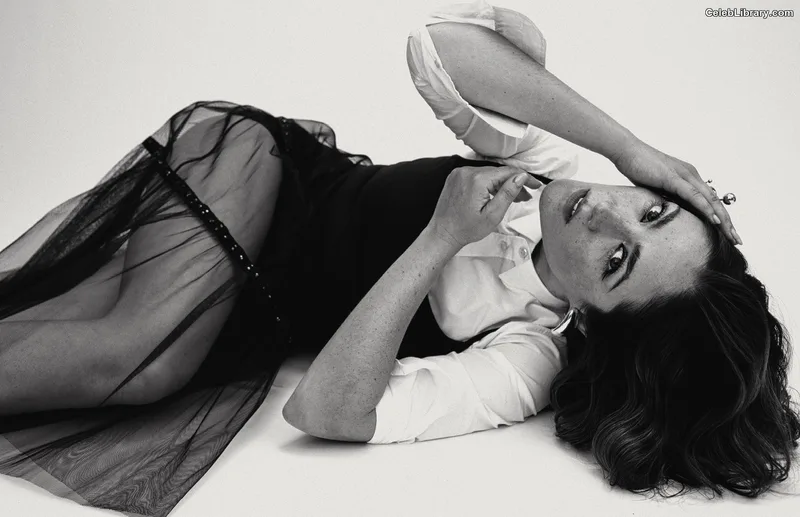 Isabelle Fuhrman photo 6 of 488