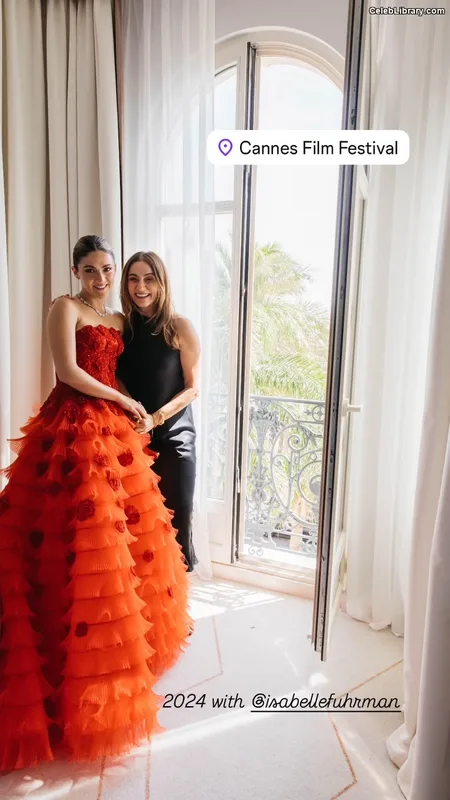 Isabelle Fuhrman photo 23 of 488