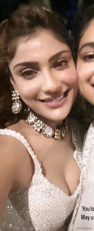 Ishita Raj Sharma photo 3 of 12