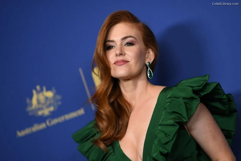 Isla Fisher photo 8 of 440