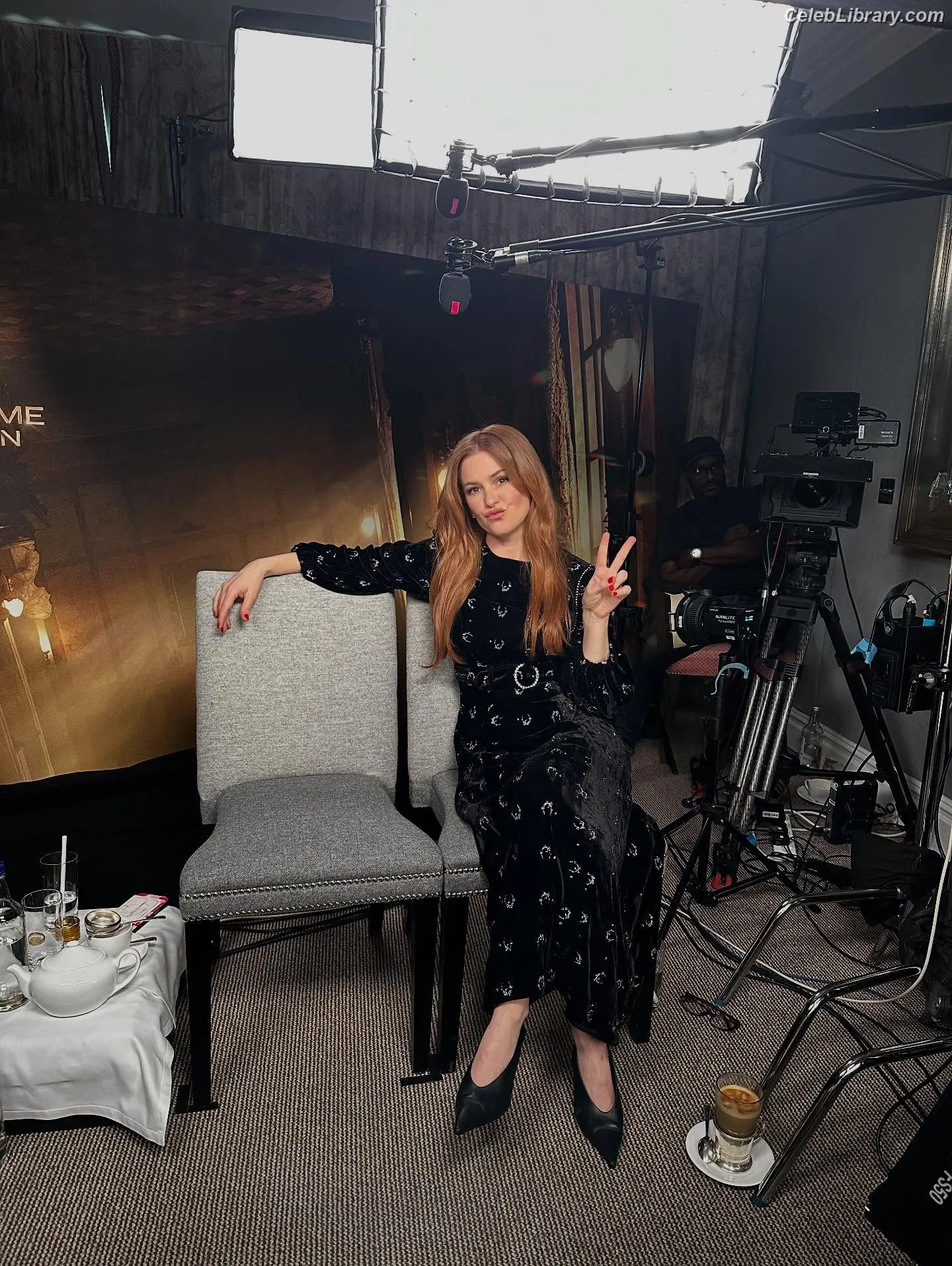 Isla Fisher photo 17 of 440