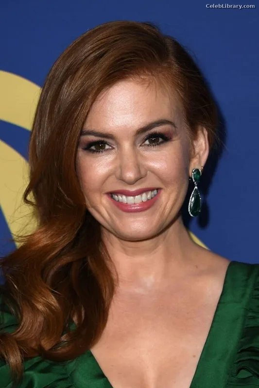 Isla Fisher photo 17 of 434
