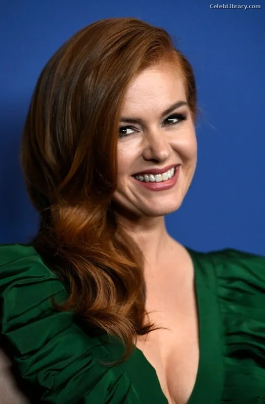 Isla Fisher photo 1 of 434