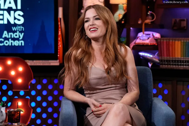 Isla Fisher photo 14 of 434