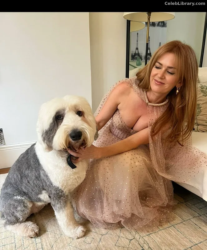 Isla Fisher photo 11 of 434