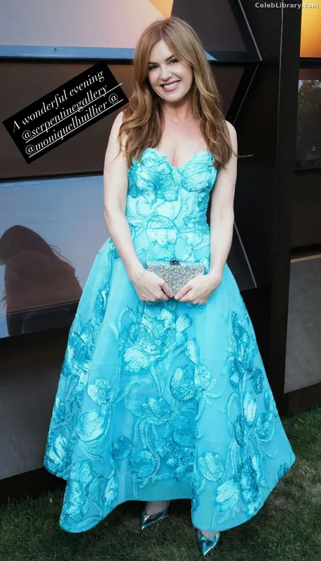 Isla Fisher photo 12 of 434