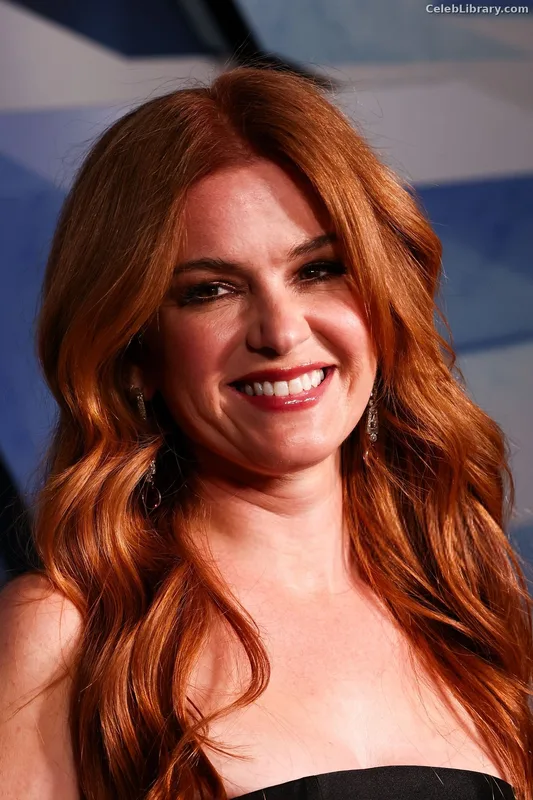 Isla Fisher photo 11 of 434