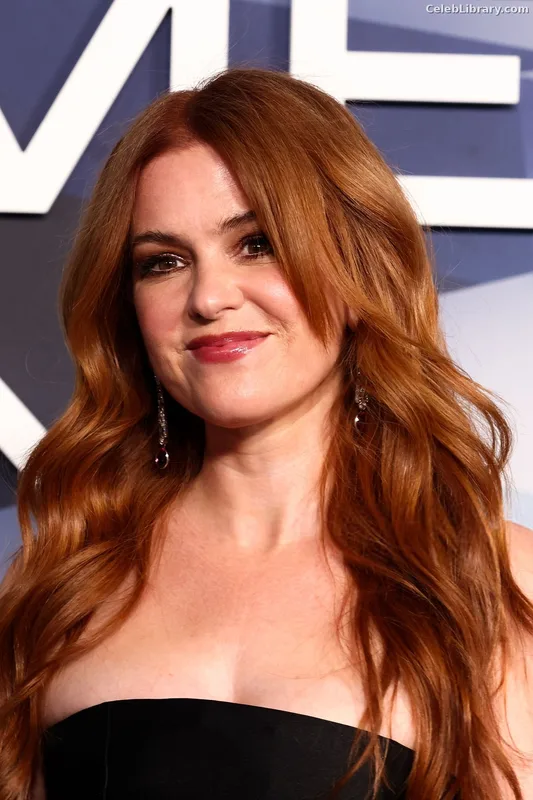 Isla Fisher photo 19 of 434