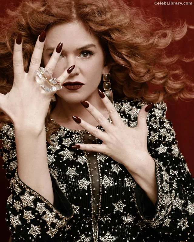 Isla Fisher photo 19 of 434
