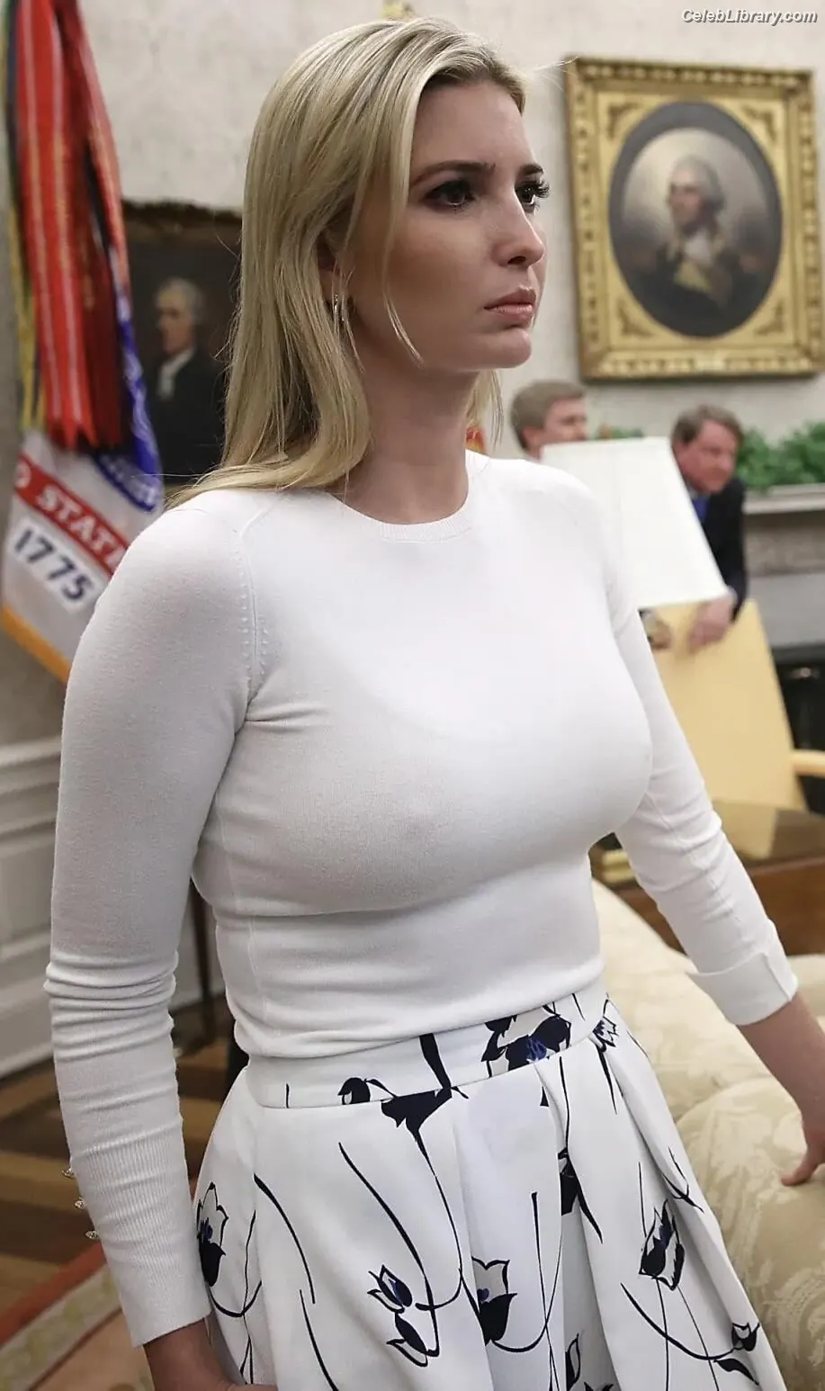Ivanka Trump photo 1 of 680