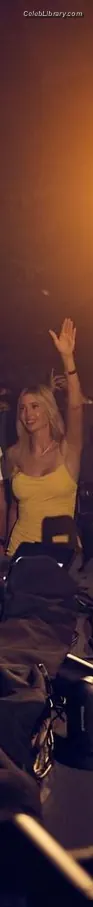 Ivanka Trump photo 24 of 680