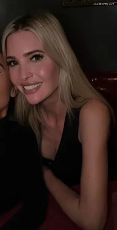 Ivanka Trump photo 21 of 680