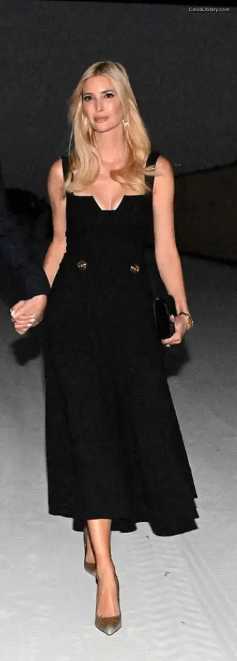 Ivanka Trump photo 8 of 680