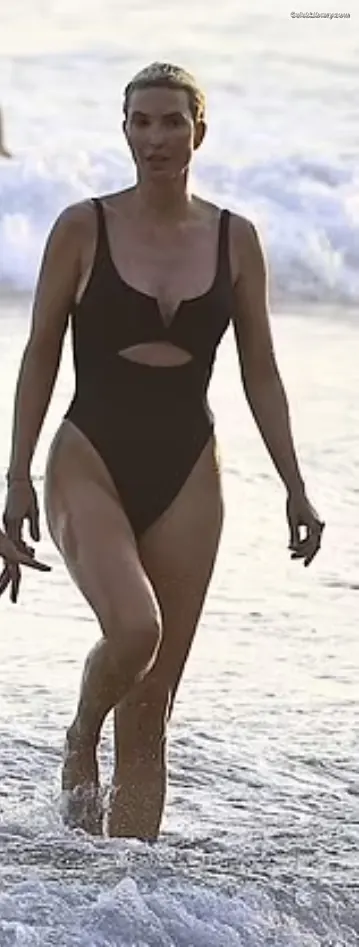 Ivanka Trump photo 22 of 680