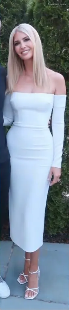 Ivanka Trump photo 6 of 680