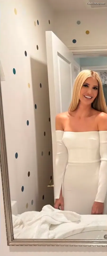 Ivanka Trump photo 8 of 680
