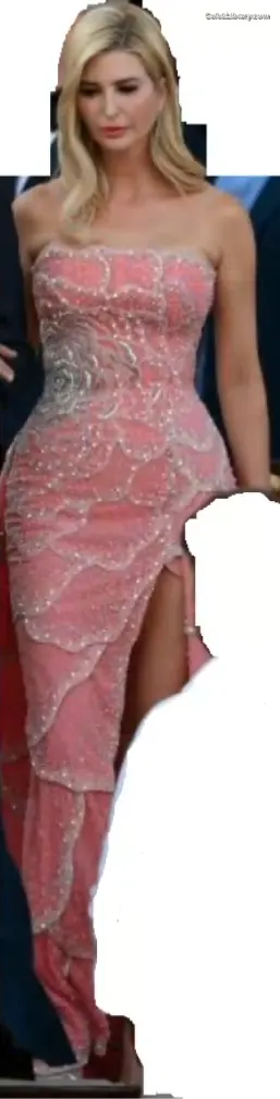 Ivanka Trump photo 18 of 680