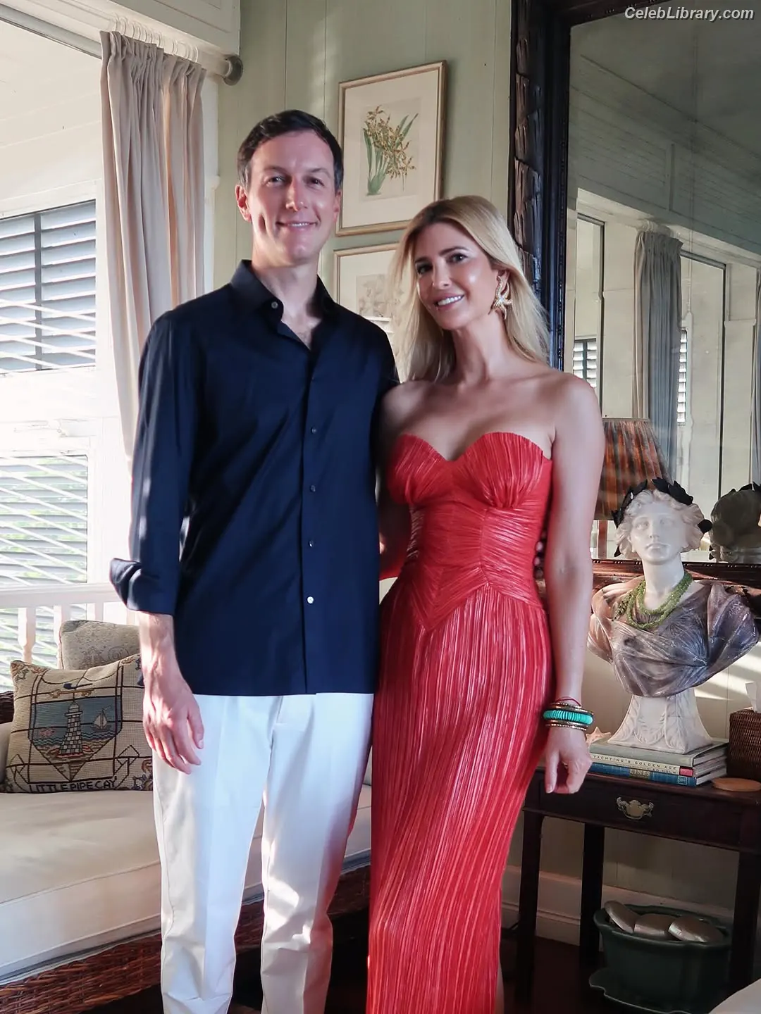 Ivanka Trump photo 3 of 680