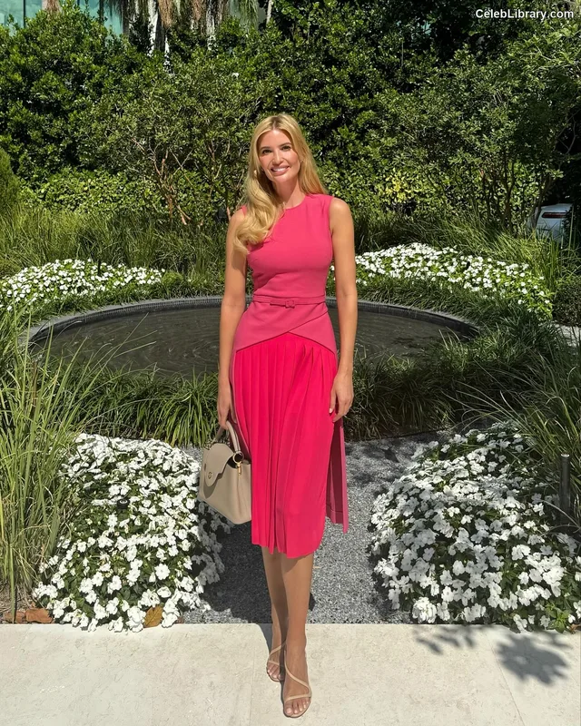 Ivanka Trump photo 8 of 681