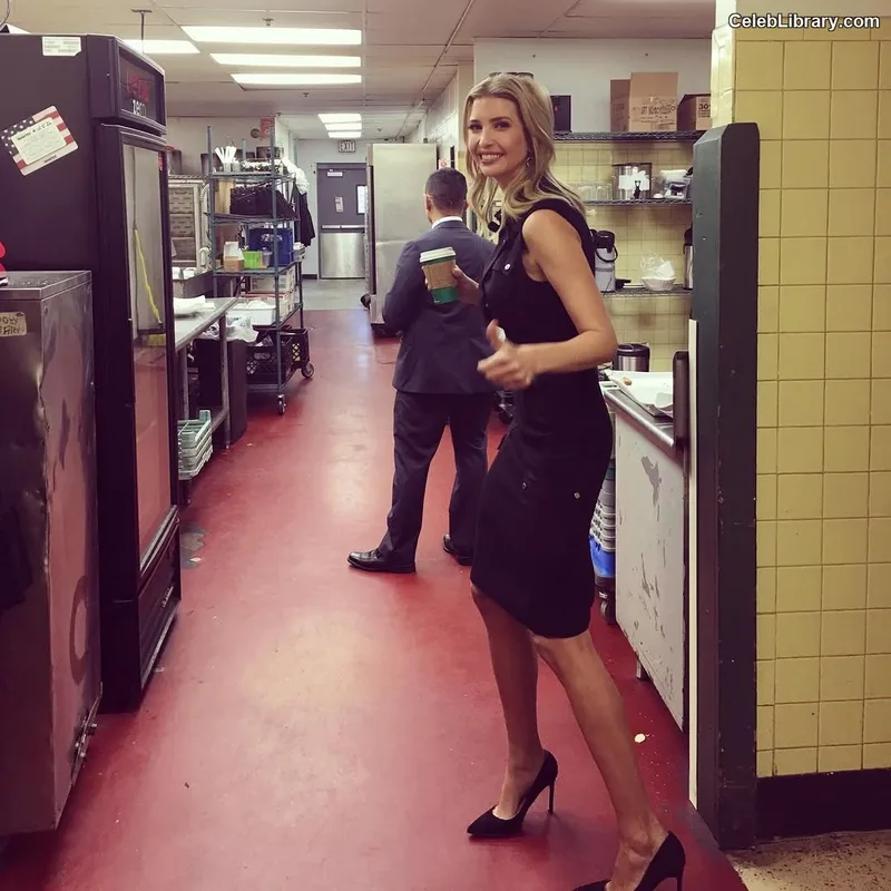 Ivanka Trump photo 11 of 681