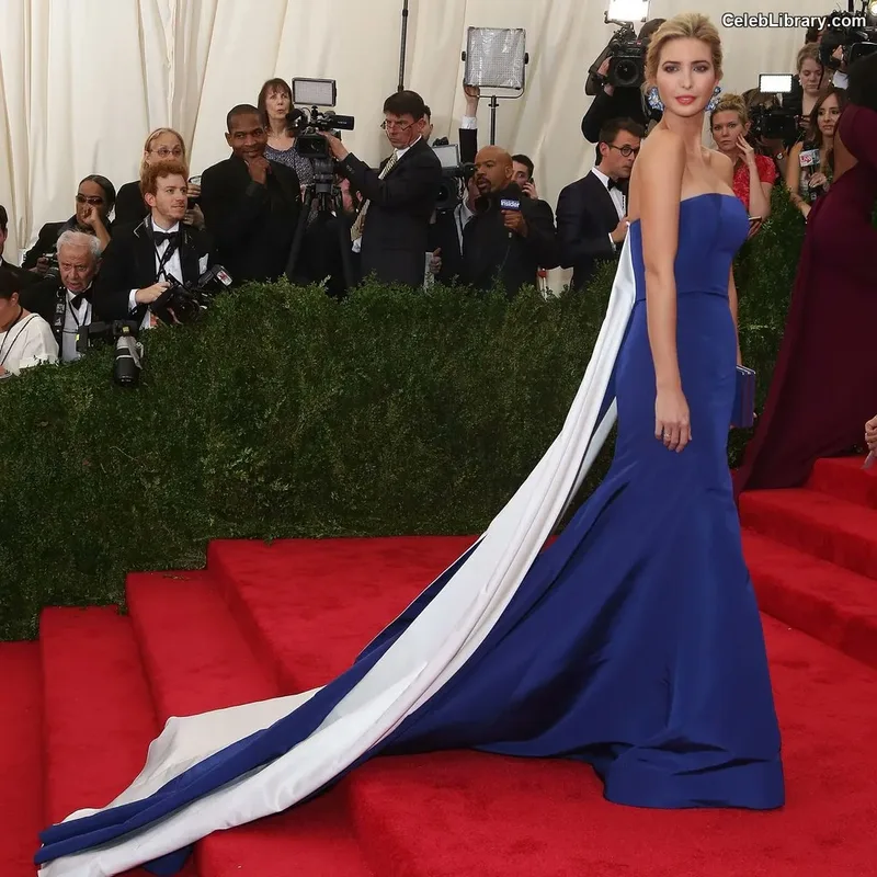 Ivanka Trump photo 17 of 681